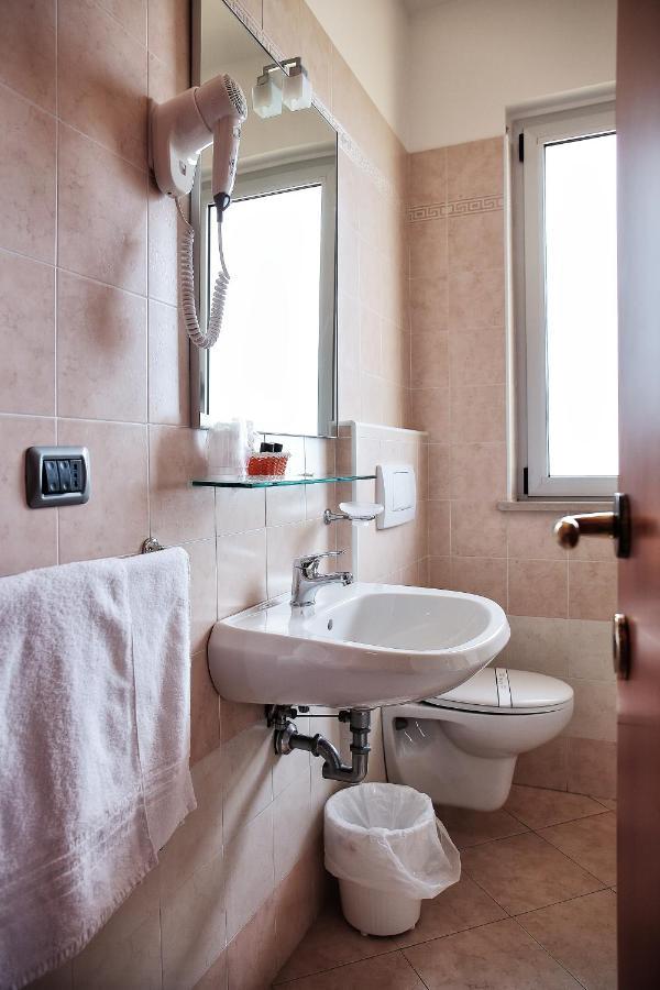 Hotel La Tartaruga Roseto Degli Abruzzi Dış mekan fotoğraf